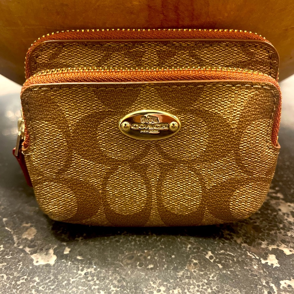 NWOT Authentic Coach brown logo double zip coin & credit card wallet. 3.5 x 4.5”